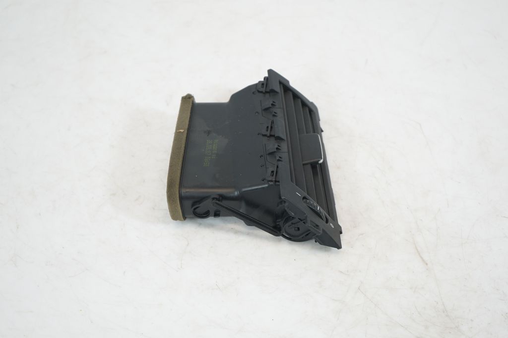 Dashboard side air vent grill/cover trim (4)