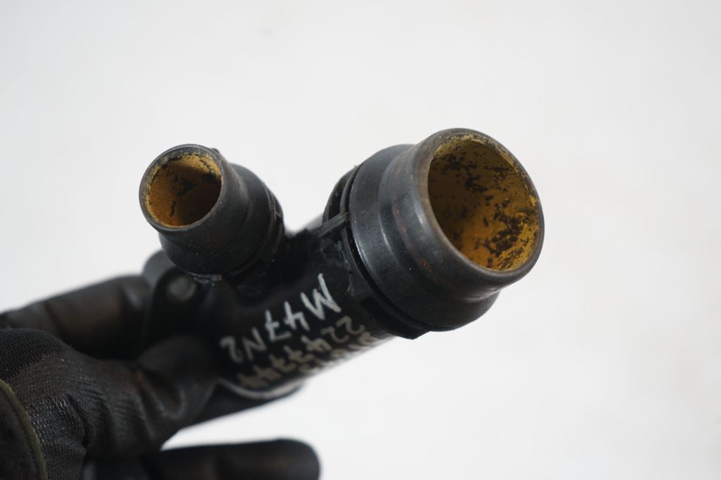 Engine coolant pipe/hose (7)