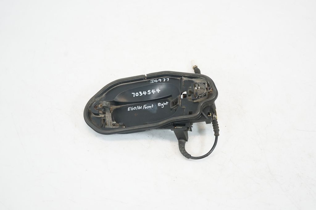 Rear door exterior handle