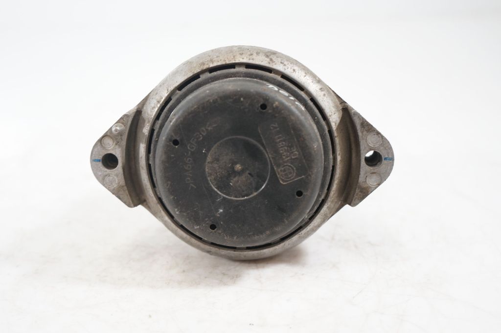 Engine mount bracket (6)