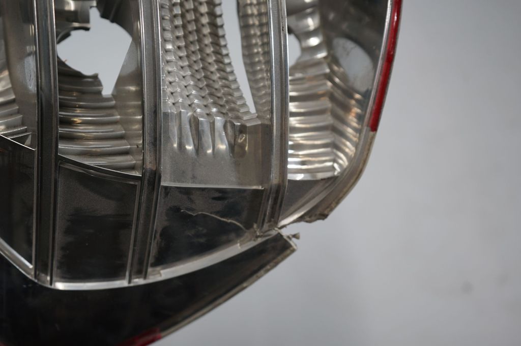 Rear/tail lights (6)