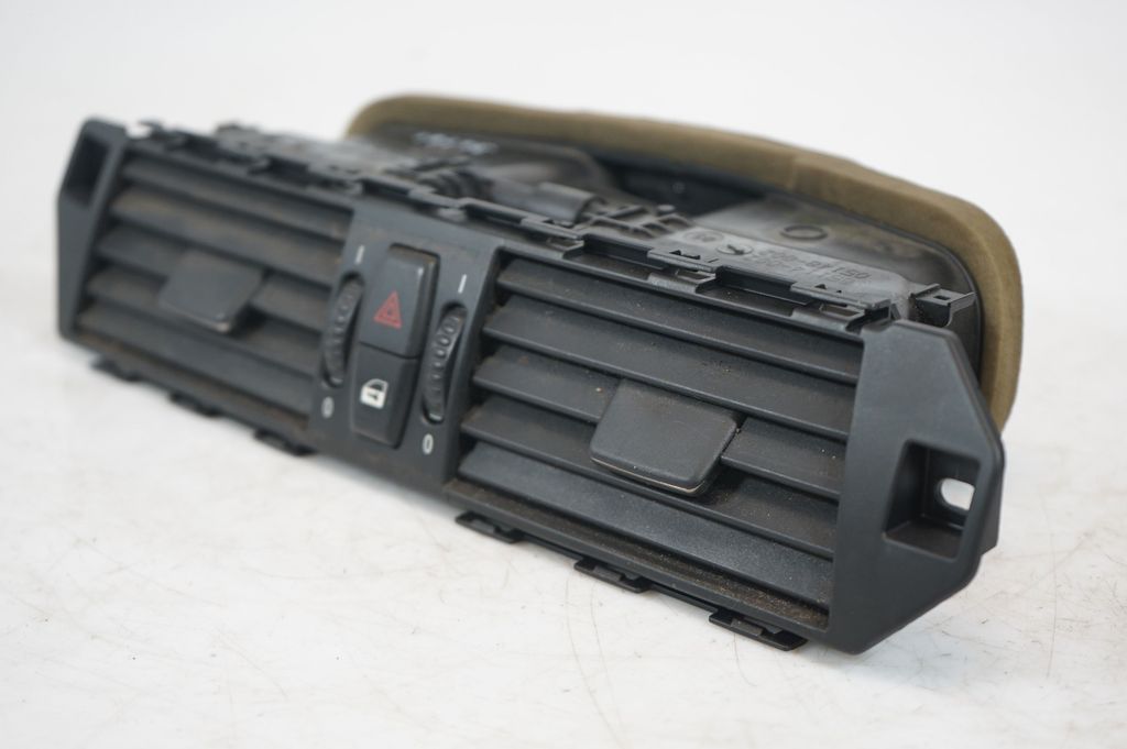 Dashboard air vent grill cover trim (6)