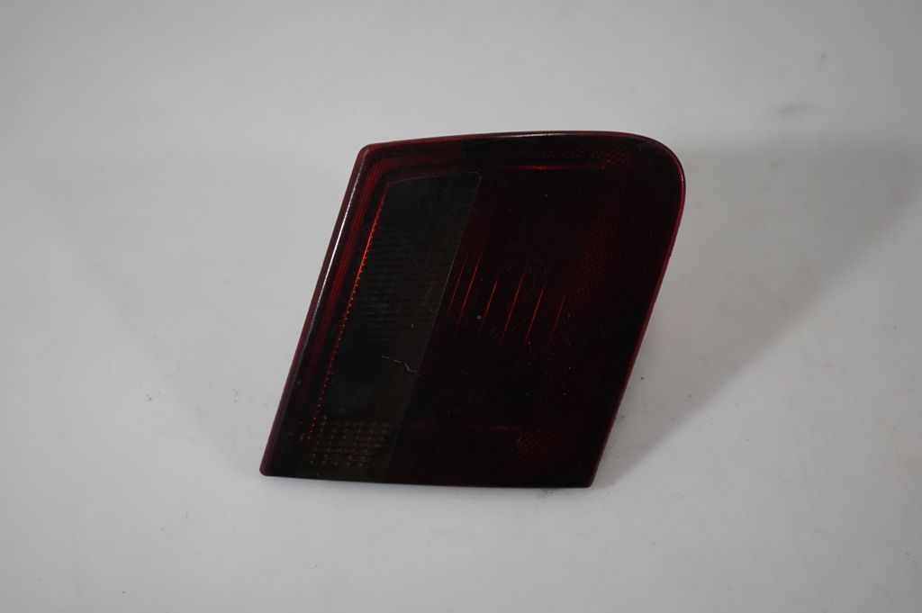 Tailgate rear/tail lights (2)