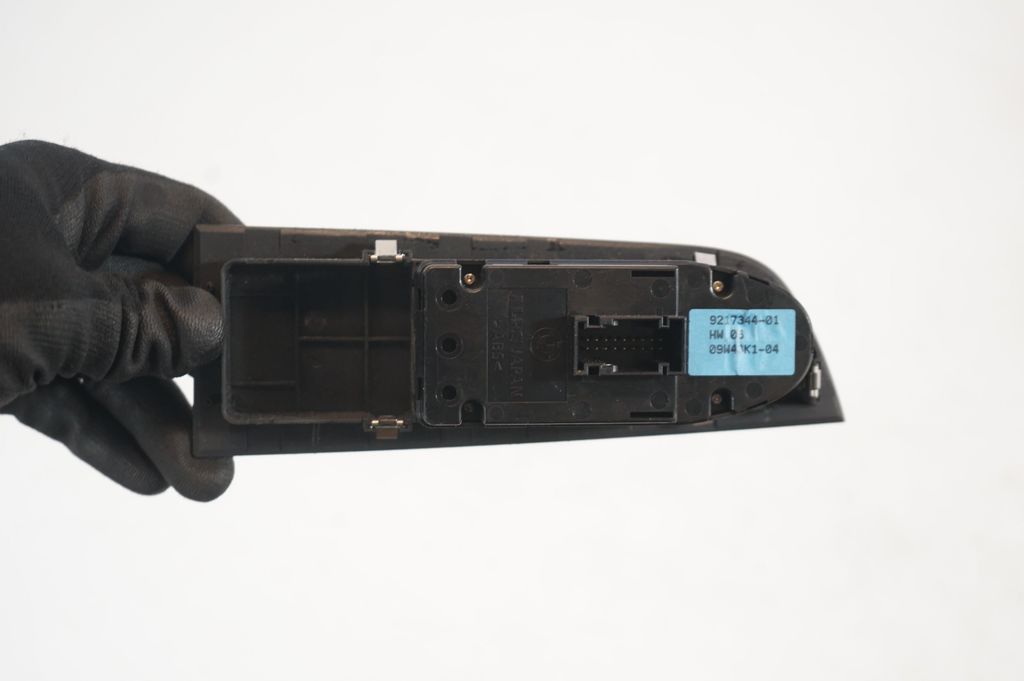 Electric window control switch (7)