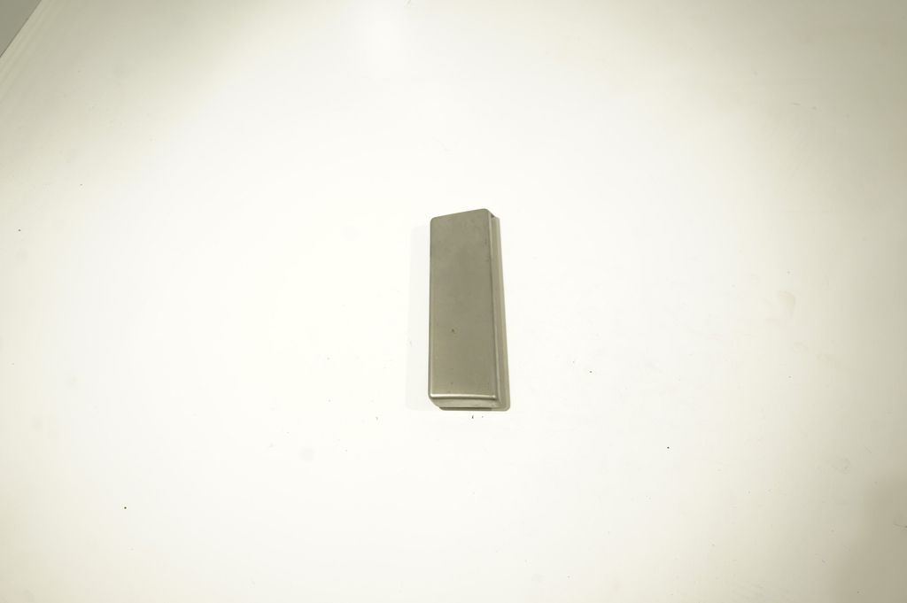 Dashboard glove box trim (2)