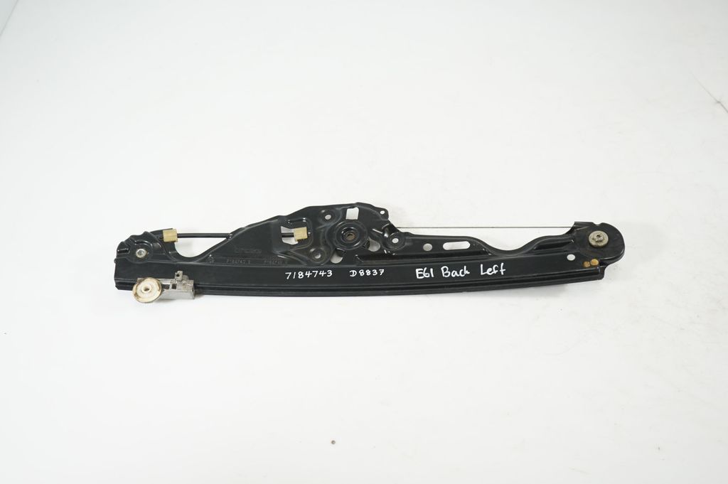 Rear door window regulator with motor