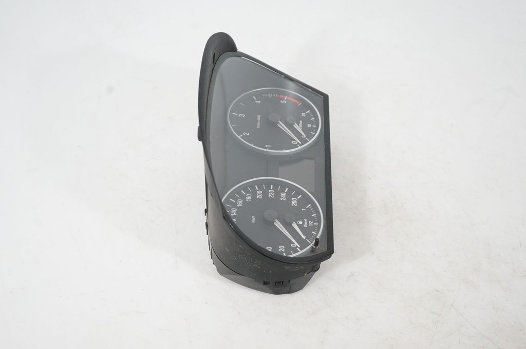 Speedometer (instrument cluster) (4)