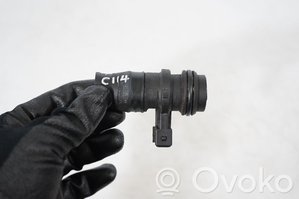 Air pressure sensor (7)