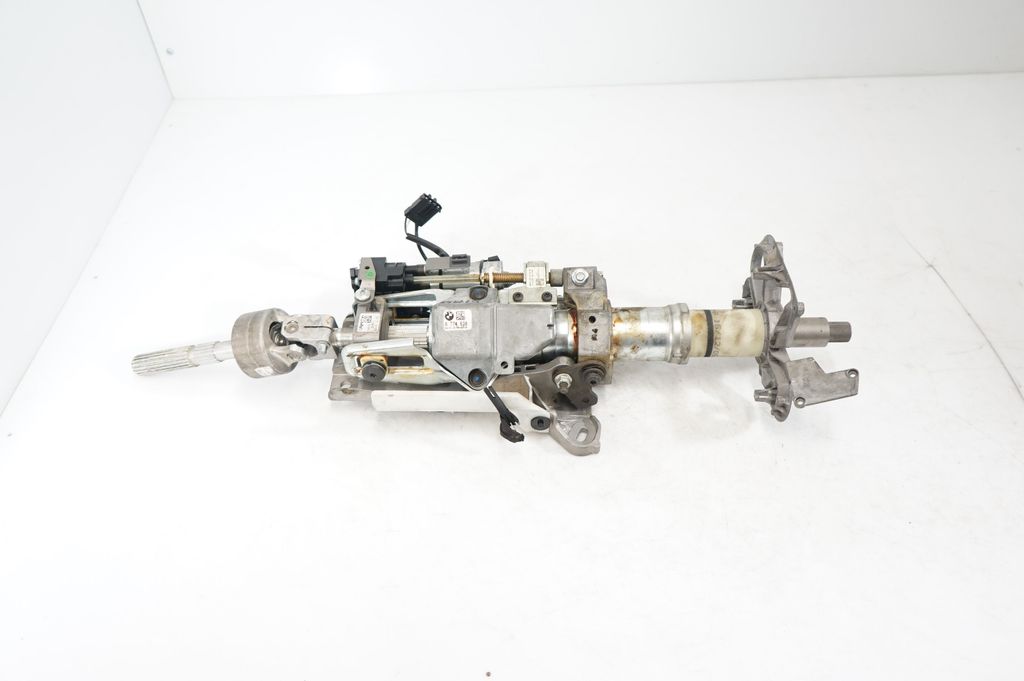 Steering wheel axle (3)