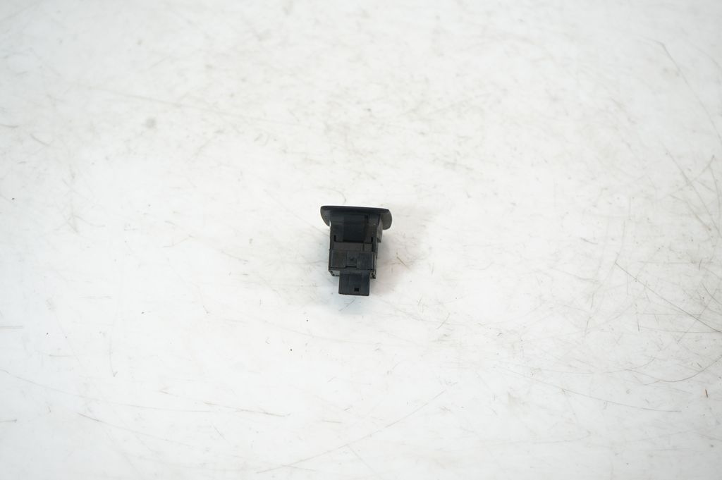 Electric window control switch (3)