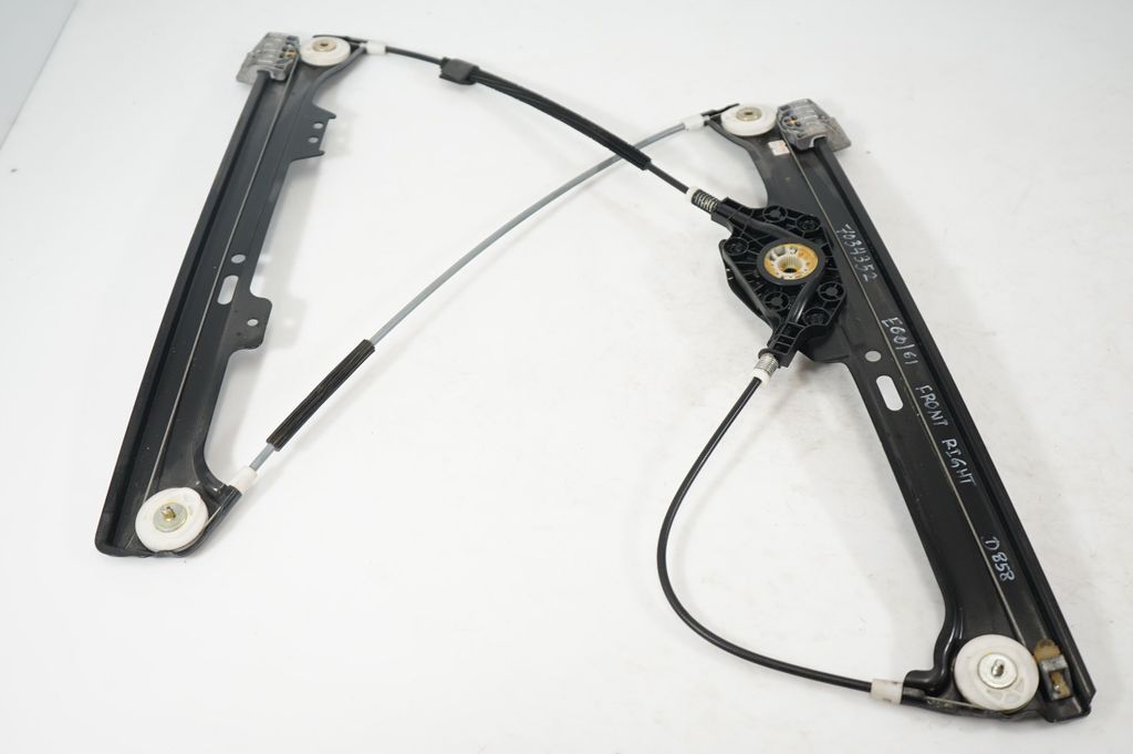Front door window regulator with motor (2)