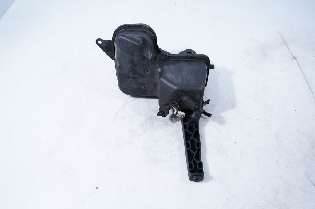 Coolant expansion tank/reservoir (3)