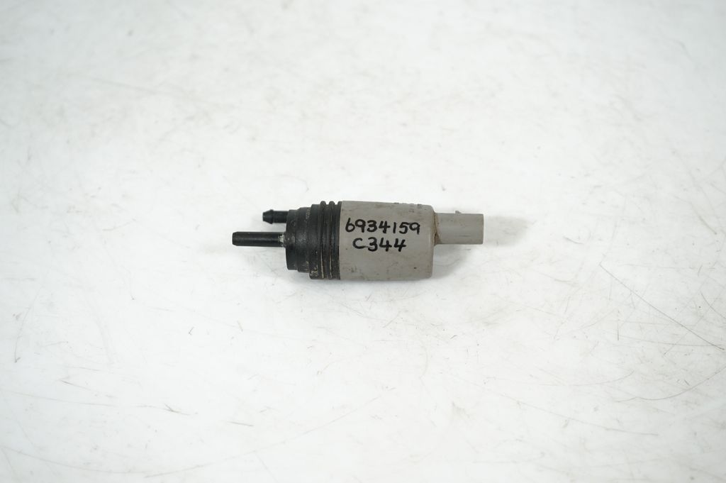 Windscreen/windshield washer pump