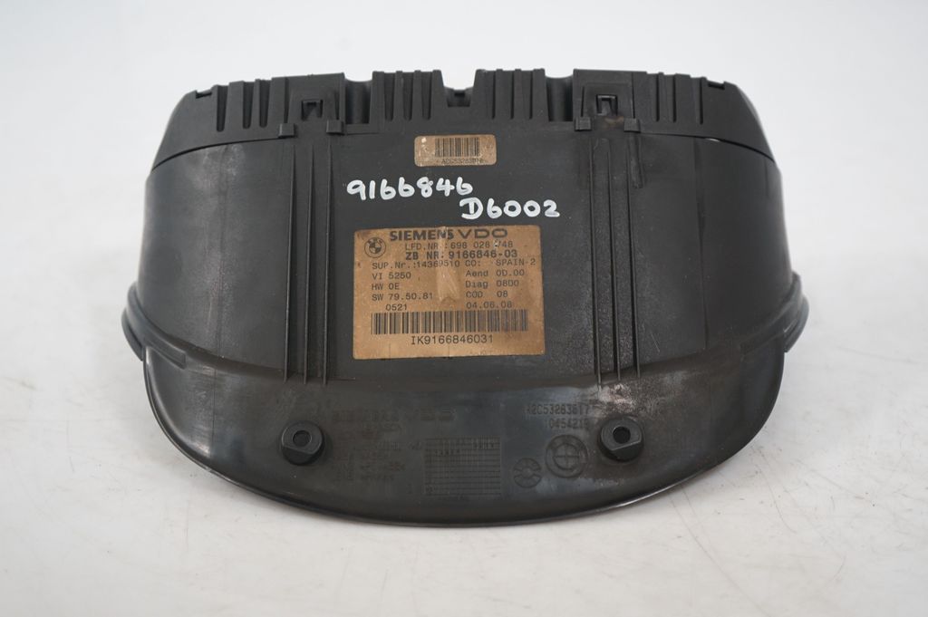 Speedometer (instrument cluster) (8)