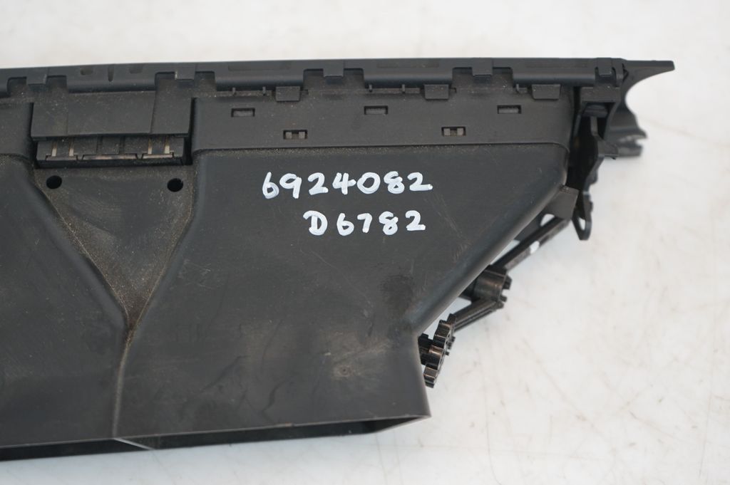 Dash center air vent grill (10)