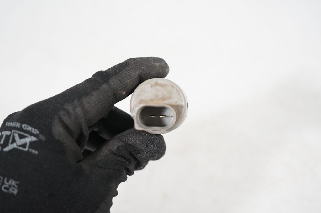 Windscreen/windshield washer pump (6)