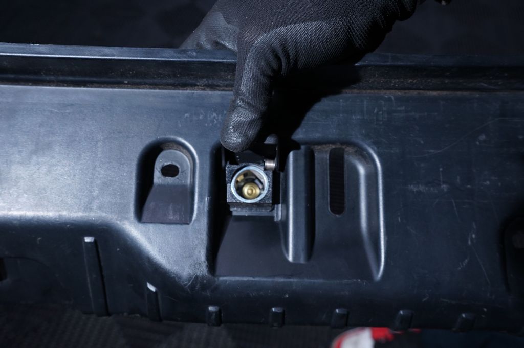 Trunk/boot sill cover protection (7)