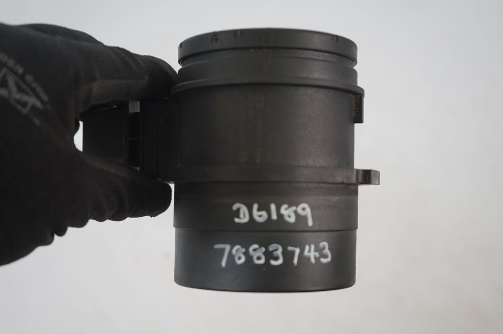 Mass air flow meter (9)