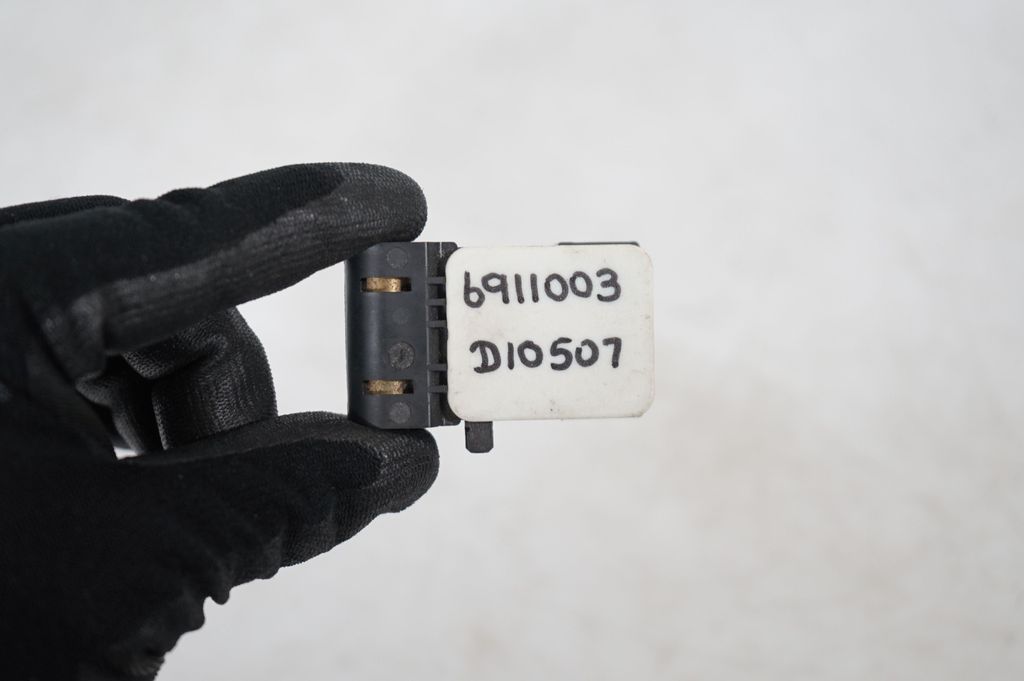 Airbag deployment crash/impact sensor (7)