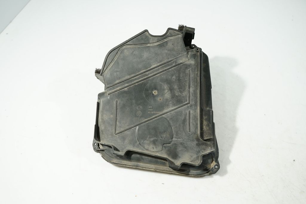 Cabin air micro filter cap (6)