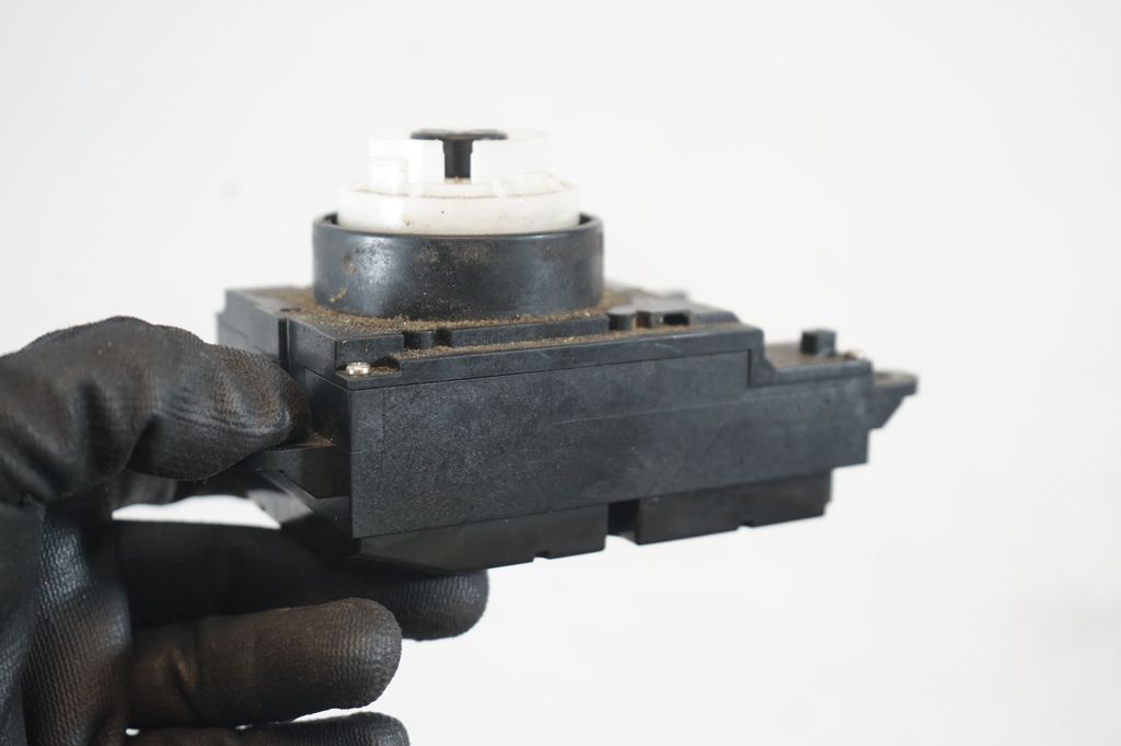 Head unit multimedia control (7)