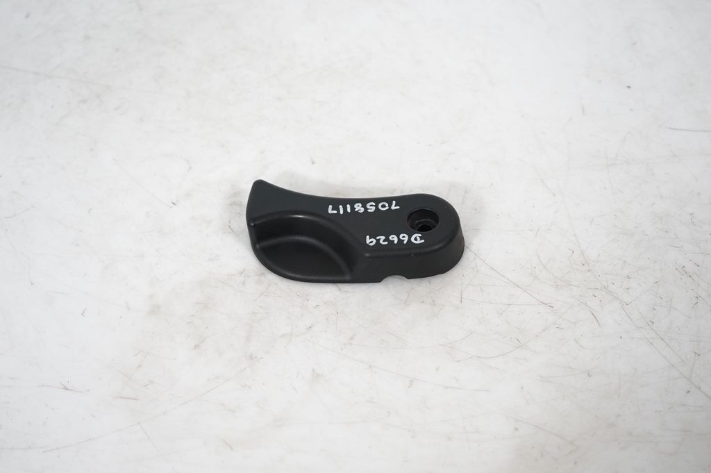 Engine bonnet (hood) release handle (3)