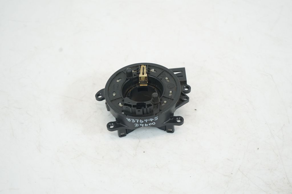 Wiper turn signal indicator stalk/switch