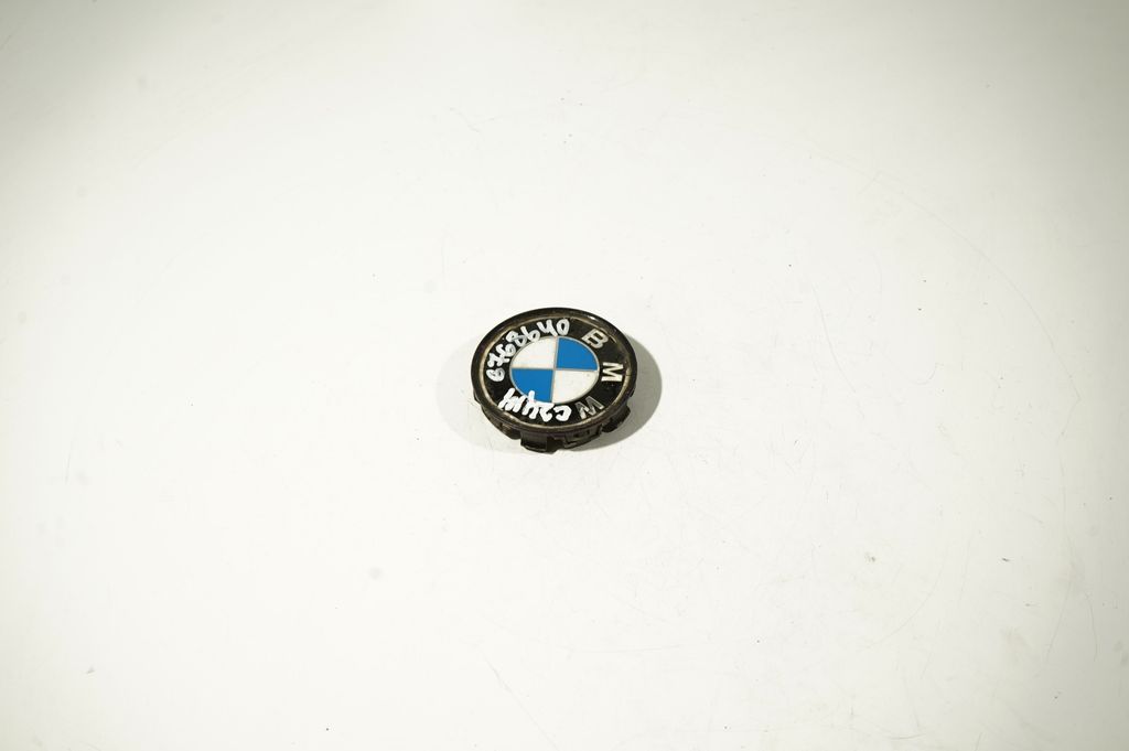 Original wheel cap (3)