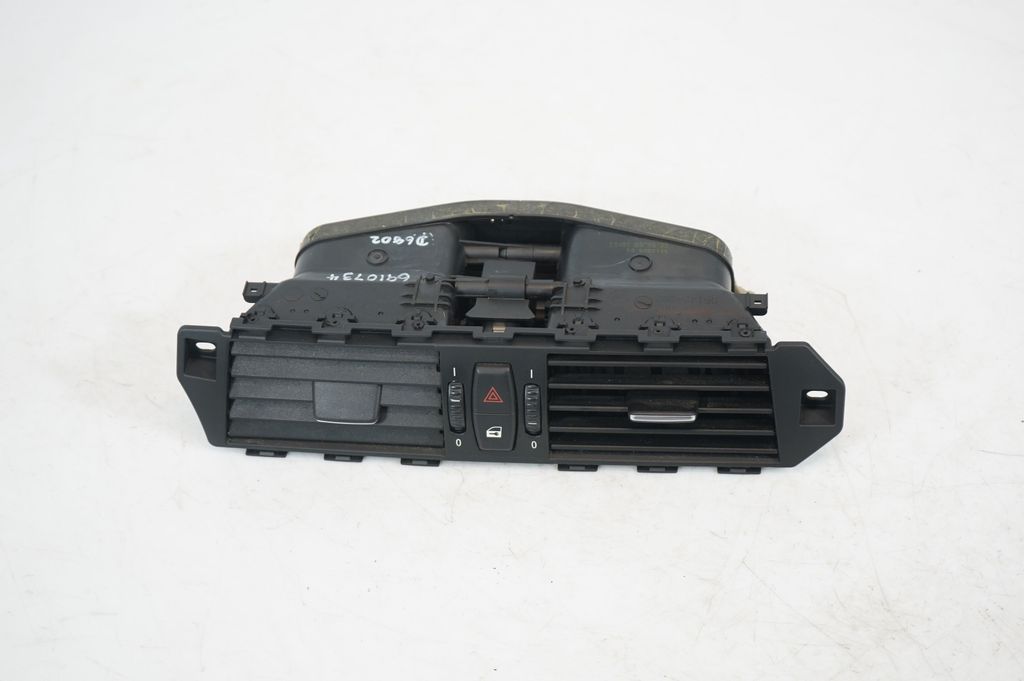 Dash center air vent grill