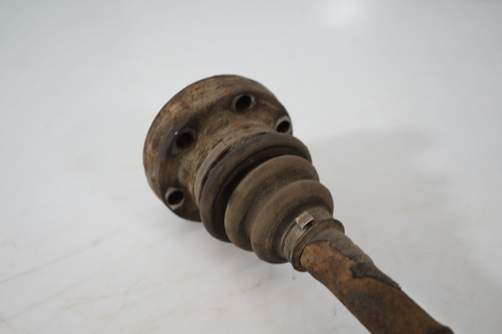 Rear driveshaft (6)