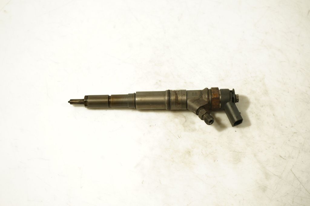 Fuel injector (4)