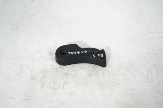 Engine bonnet (hood) release handle