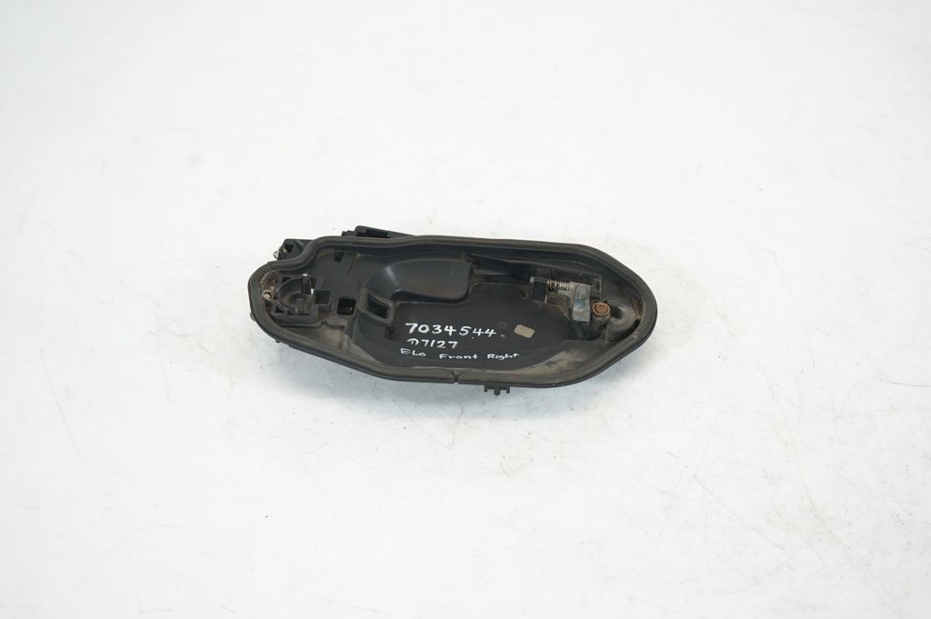 Rear door exterior handle