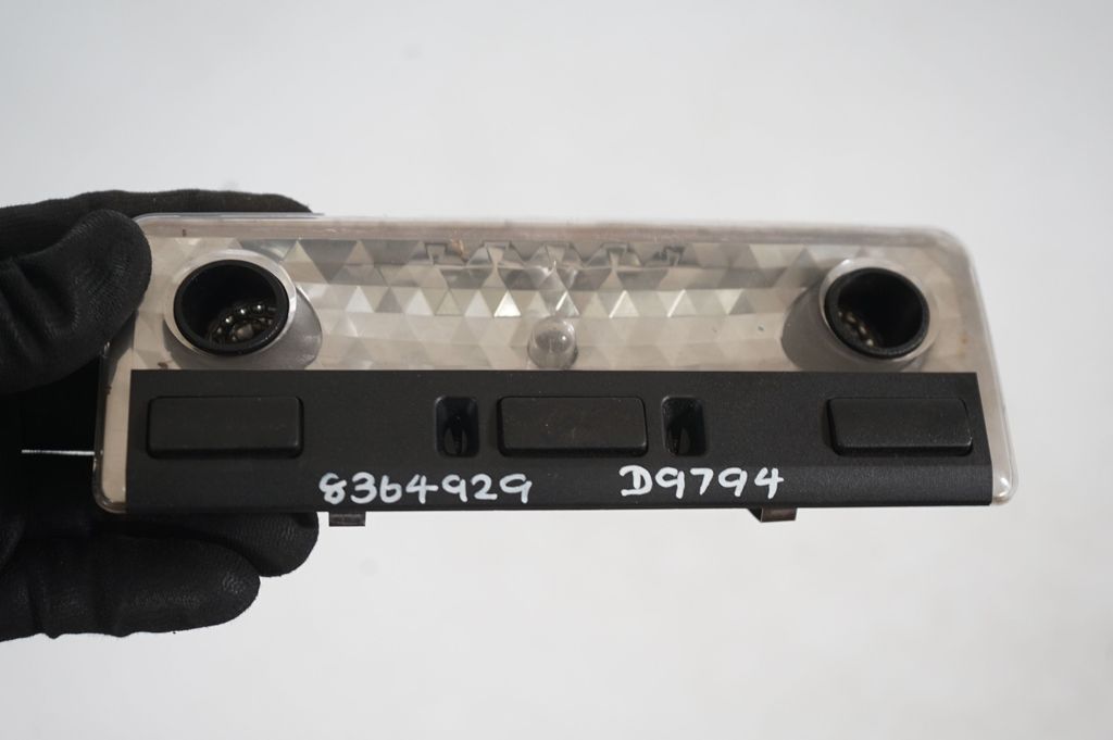 Front seat light (7)