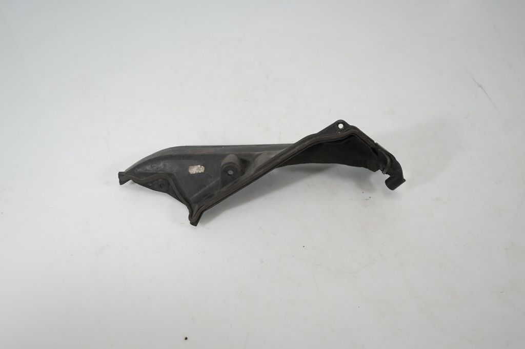 Other engine bay part (3)