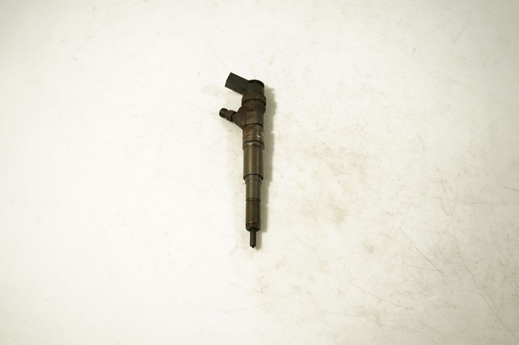 Fuel injector