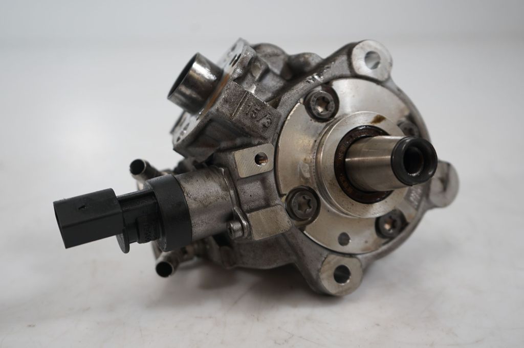Fuel injection high pressure pump (6)