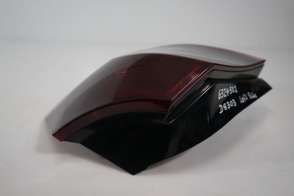 Rear/tail lights (6)