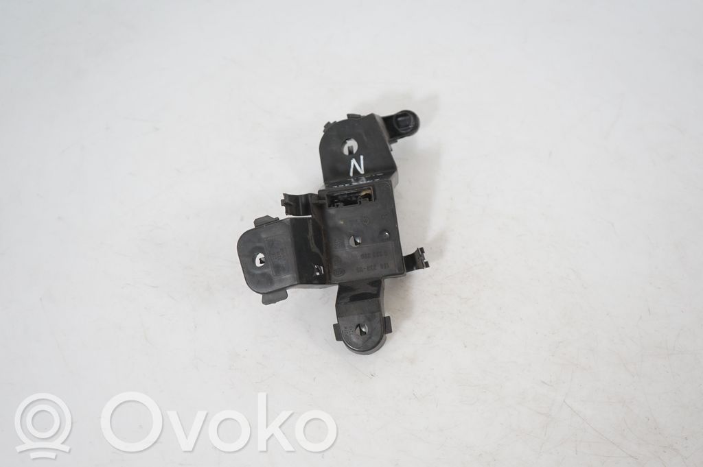 Rear/tail lights (4)