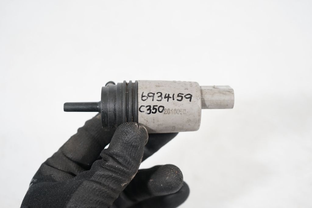 Windscreen/windshield washer pump (7)