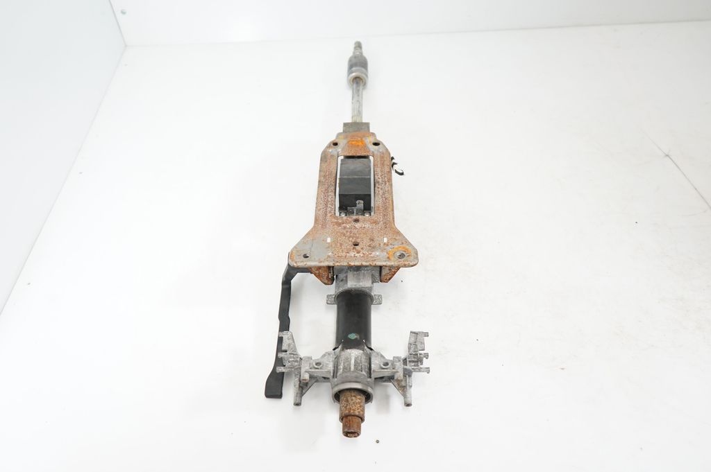 Steering wheel axle (5)