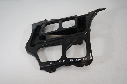 Rear bumper mounting bracket