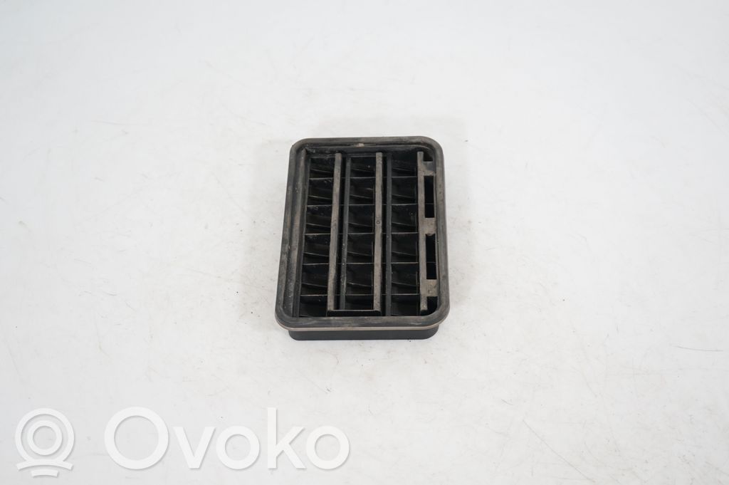 Quarter panel pressure vent (2)