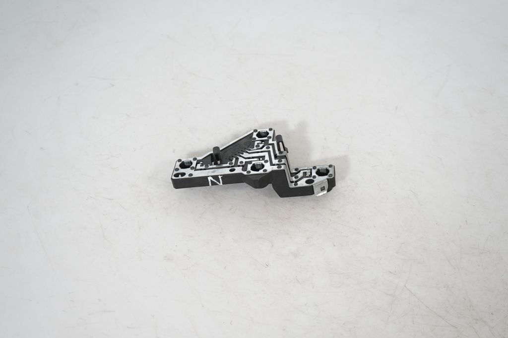 Tail light bulb cover holder (3)