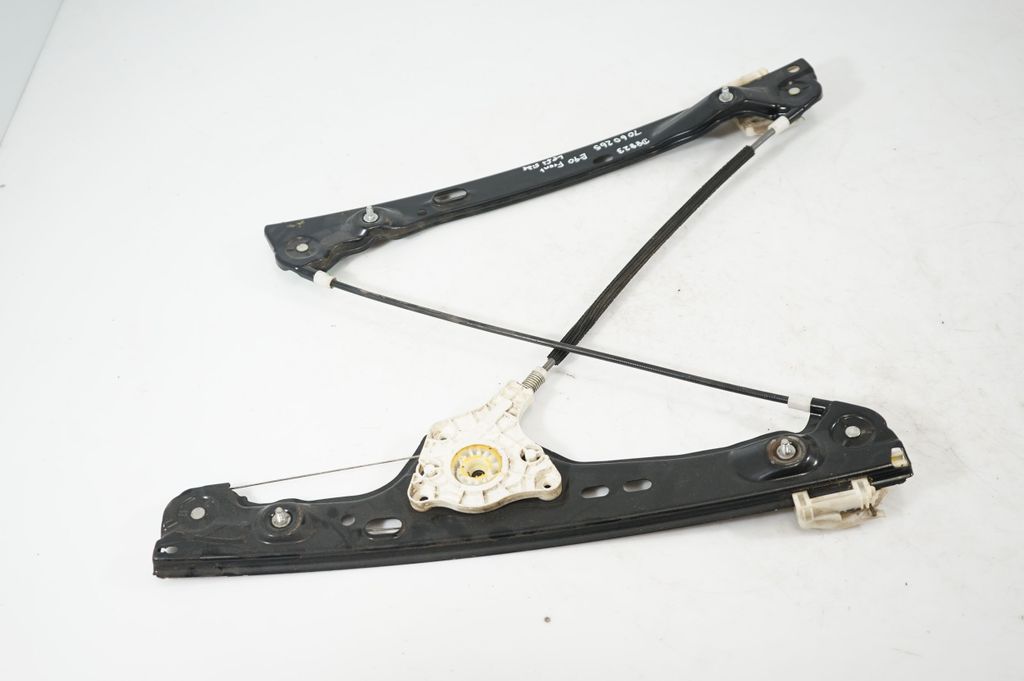 Front door window regulator with motor (3)