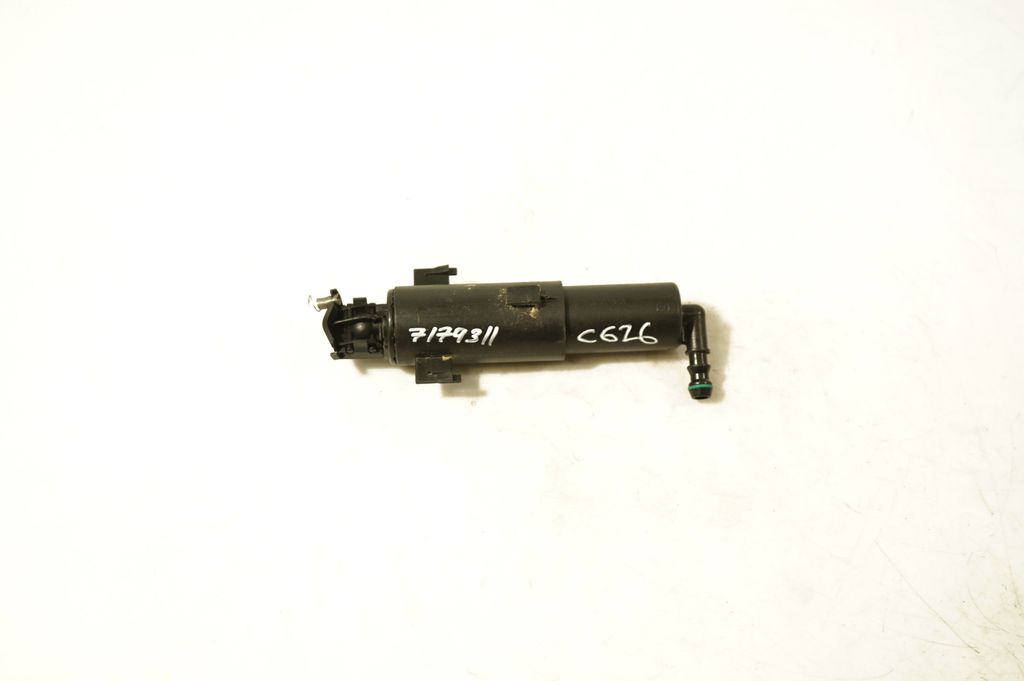 Headlight washer spray nozzle (4)
