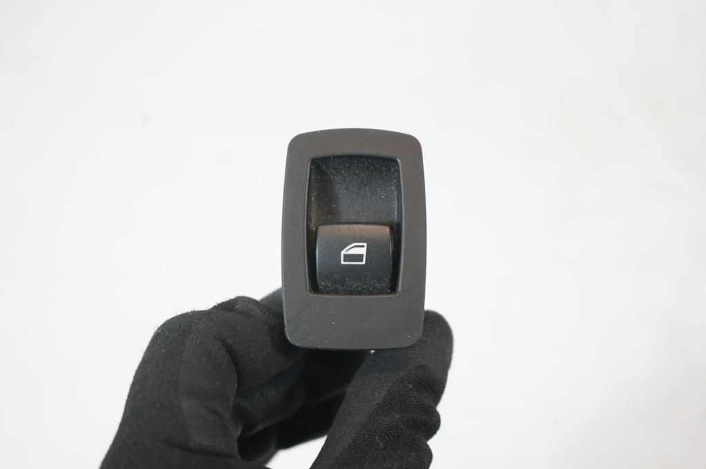 Electric window control switch (6)