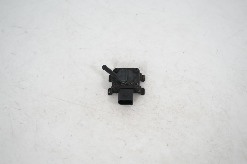 Exhaust gas pressure sensor (3)
