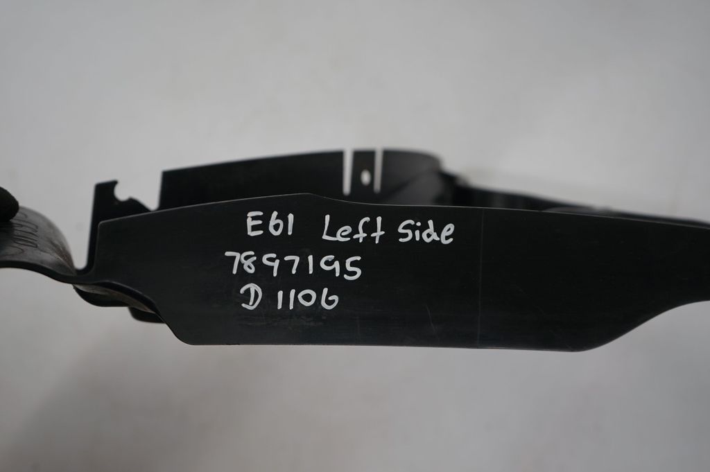 Rear bumper mounting bracket (8)