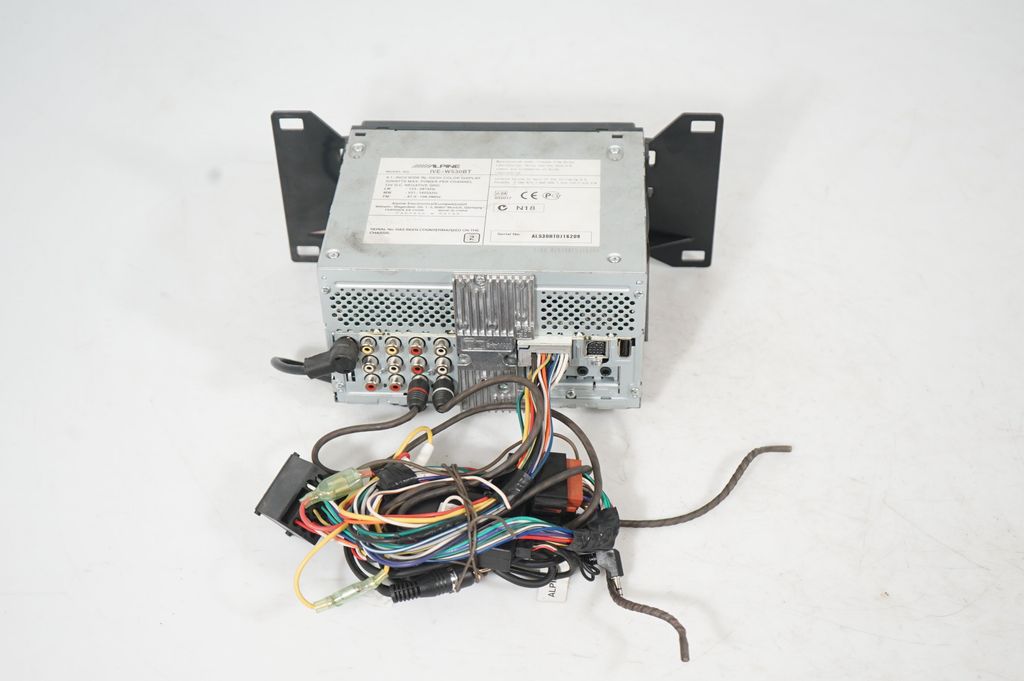 Radio/GPS head unit trim (3)